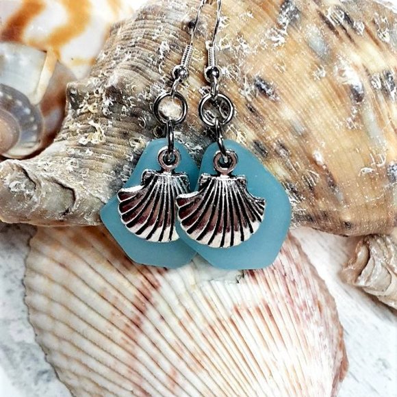 Sky Blue Sea Glass Clam Shell Earrings - Picture 4 of 5